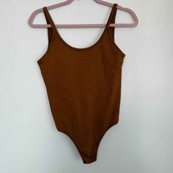 lululemon athletica Tops - $78 Retail – Lululemon Ebb to Street Bodysuit Light Support B/C Cups Brown Size